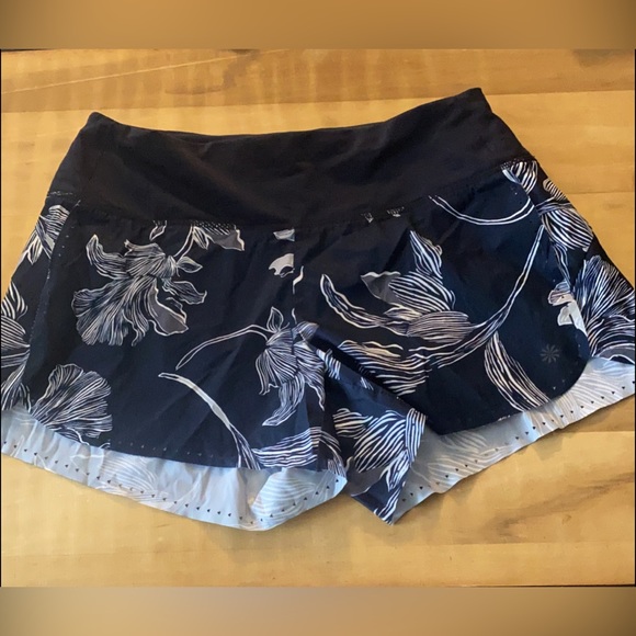 Athleta Shorts - Picture 2 of 3